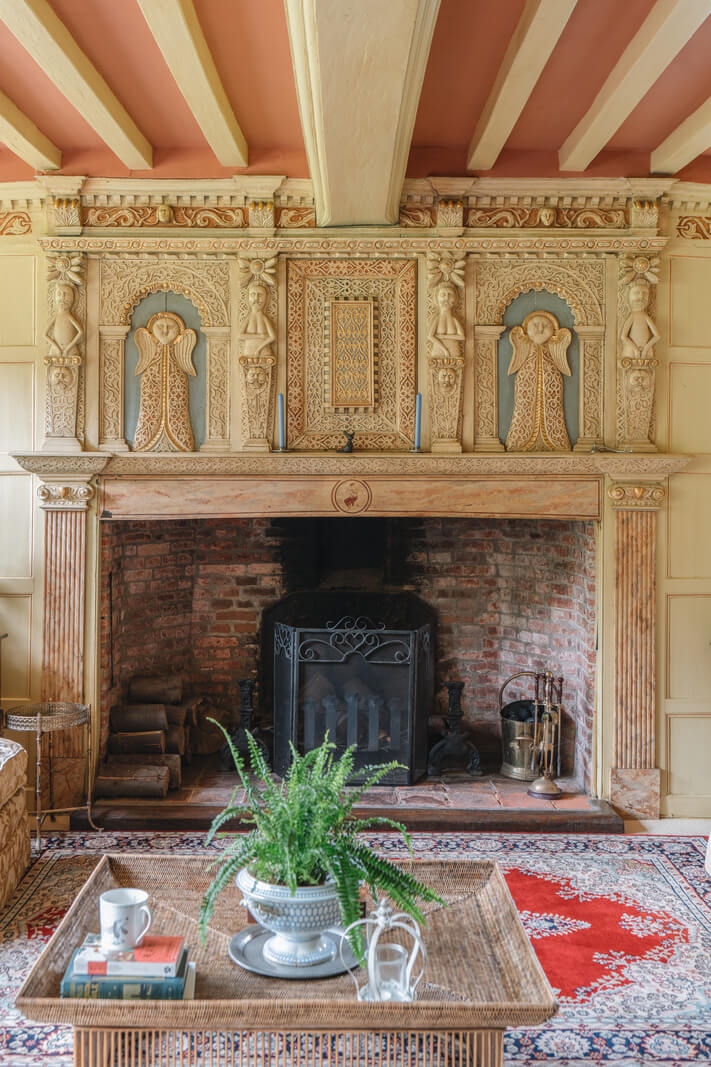 Magnificent Period Features in an English Tudor House 14 fireplace historic features tudor house