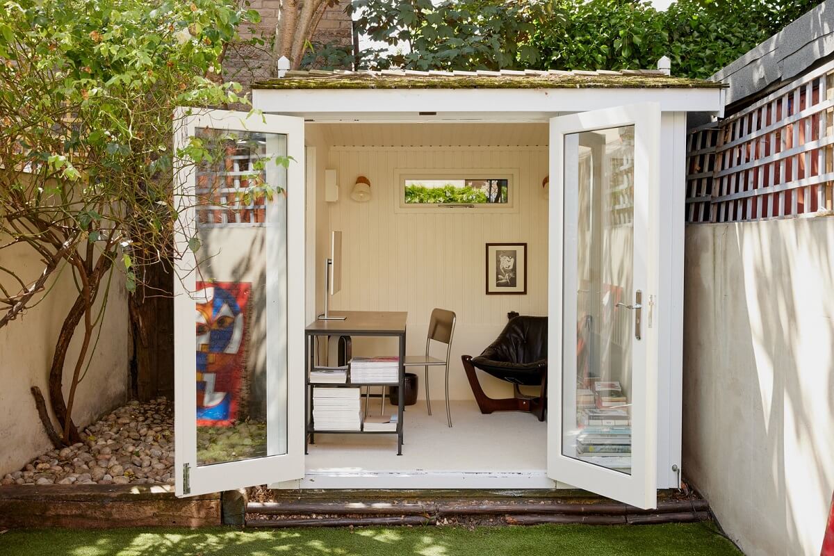 A Charming London House with an Ochre Yellow Bedroom 20 garden shed