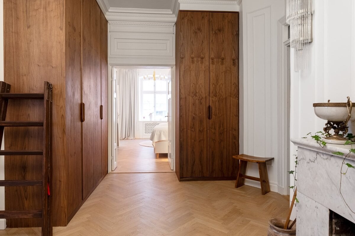 A Luxurious Stockholm Apartment with Period Features 13 hallway with built in closets