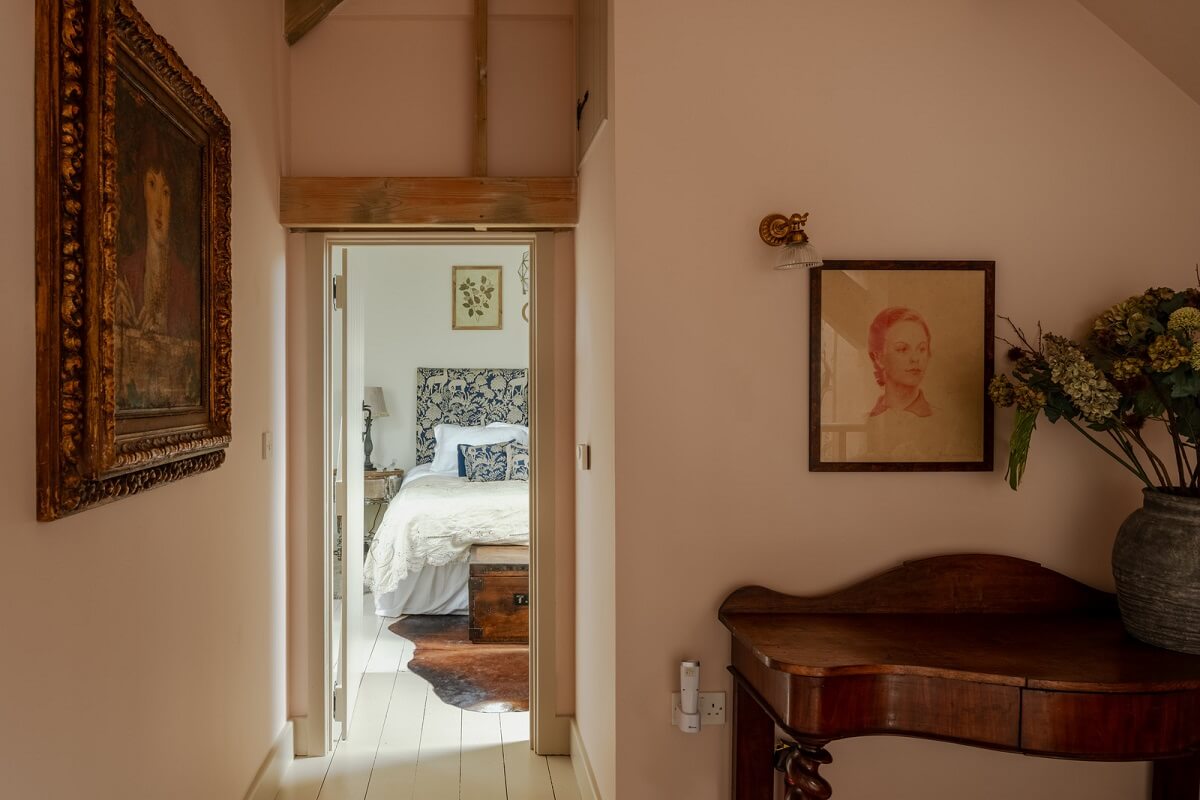 Cottage-Style Interiors in an English Barn Conversion 17 light pink walls
