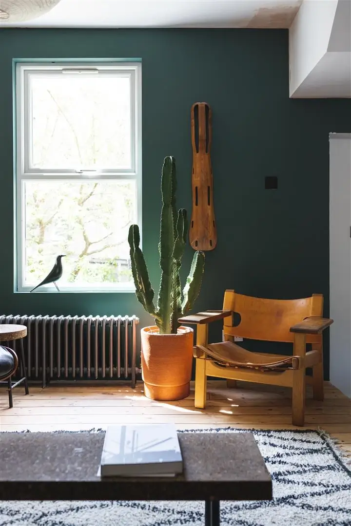 Open-Plan Rooms and Modern Furnishings in a London Home 4 living room detail