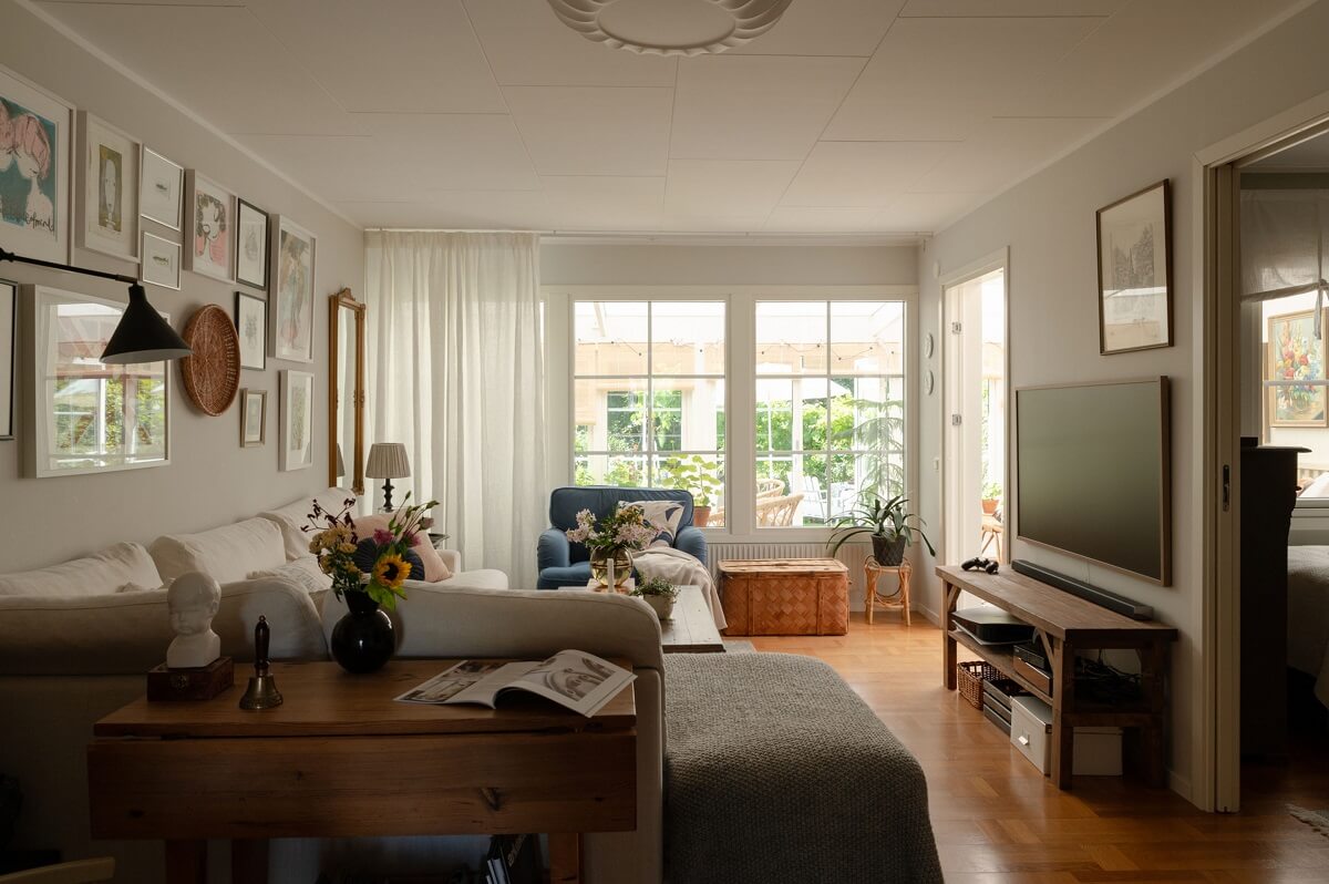 A Swedish Family Home with a Lovely Garden Room 4 living room family home