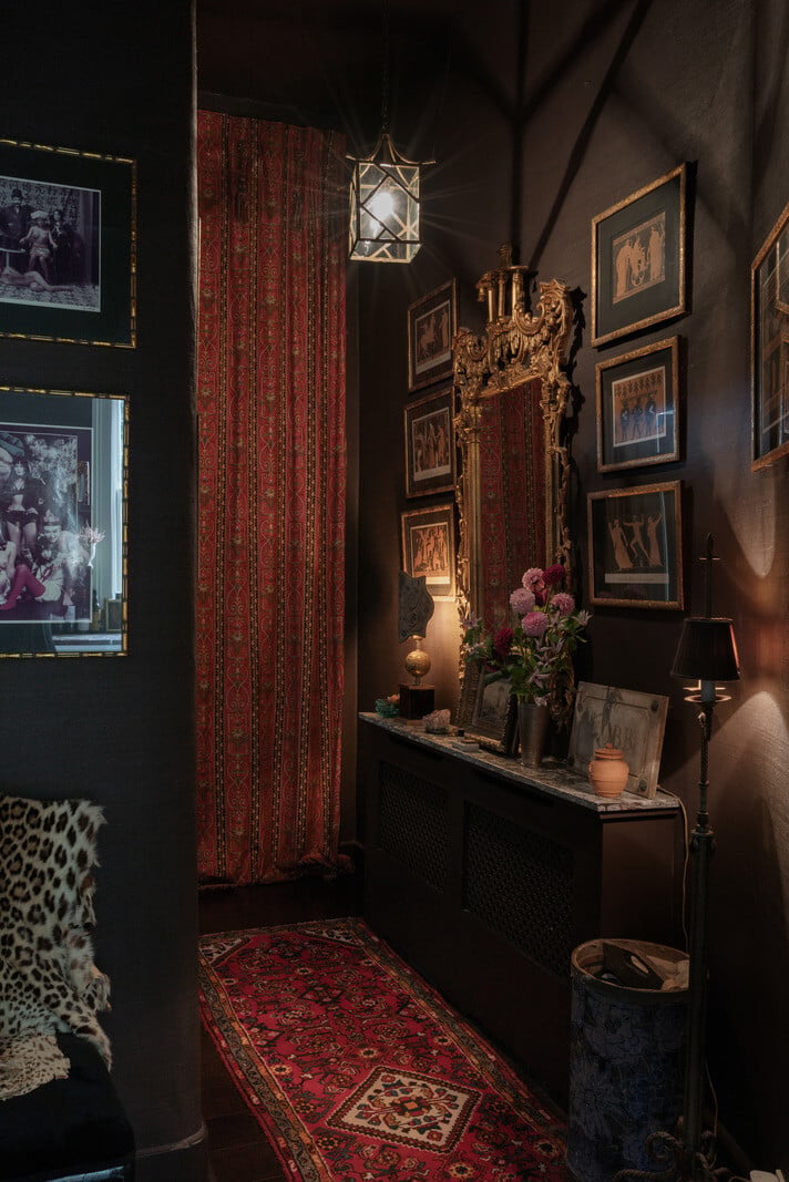 Best of 2024: Hallways 12 moody gothic style hallway nordroom