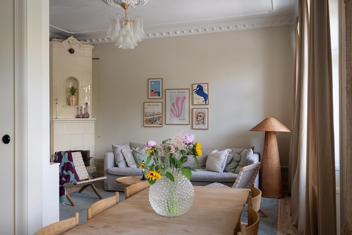 A Renovated Turn-of-the-Century Apartment with Two Bedrooms 6 open plan kitchen living room