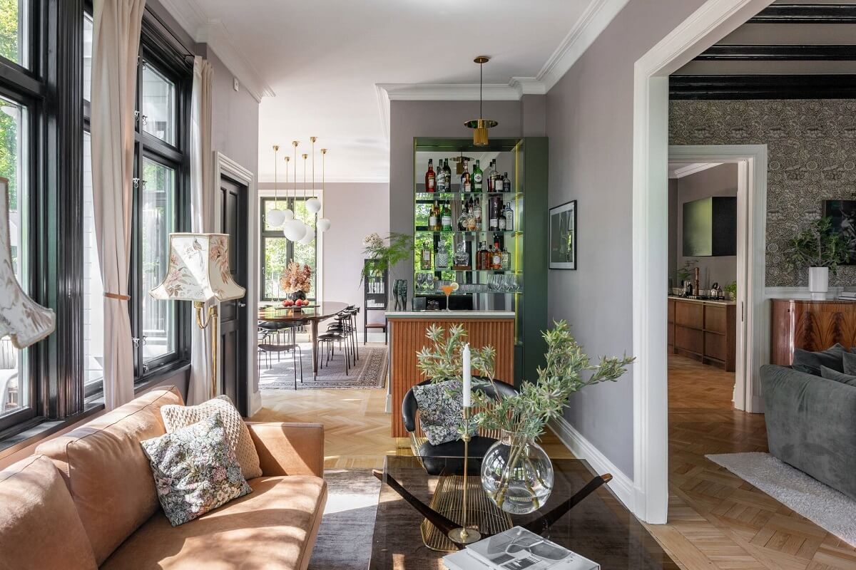 A Luxurious Early 20th Century Villa in Sweden 5 open plan living spaces with home bar