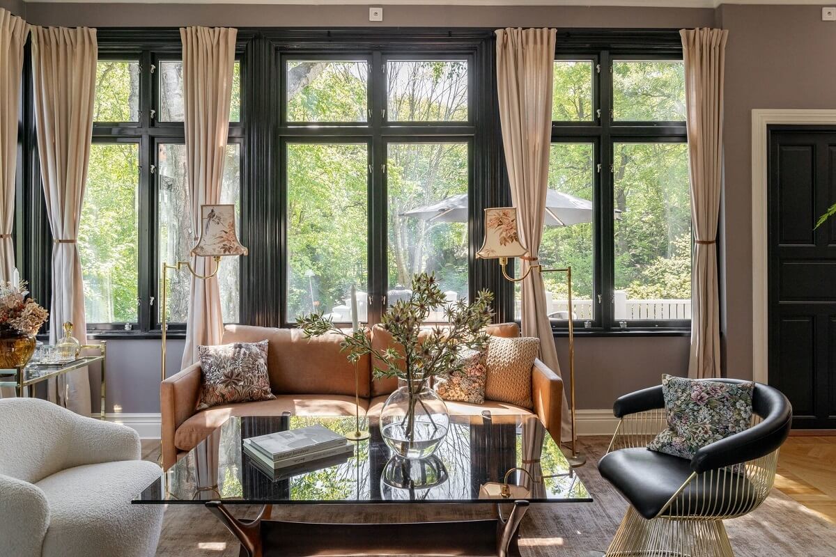 A Luxurious Early 20th Century Villa in Sweden 4 sitting room