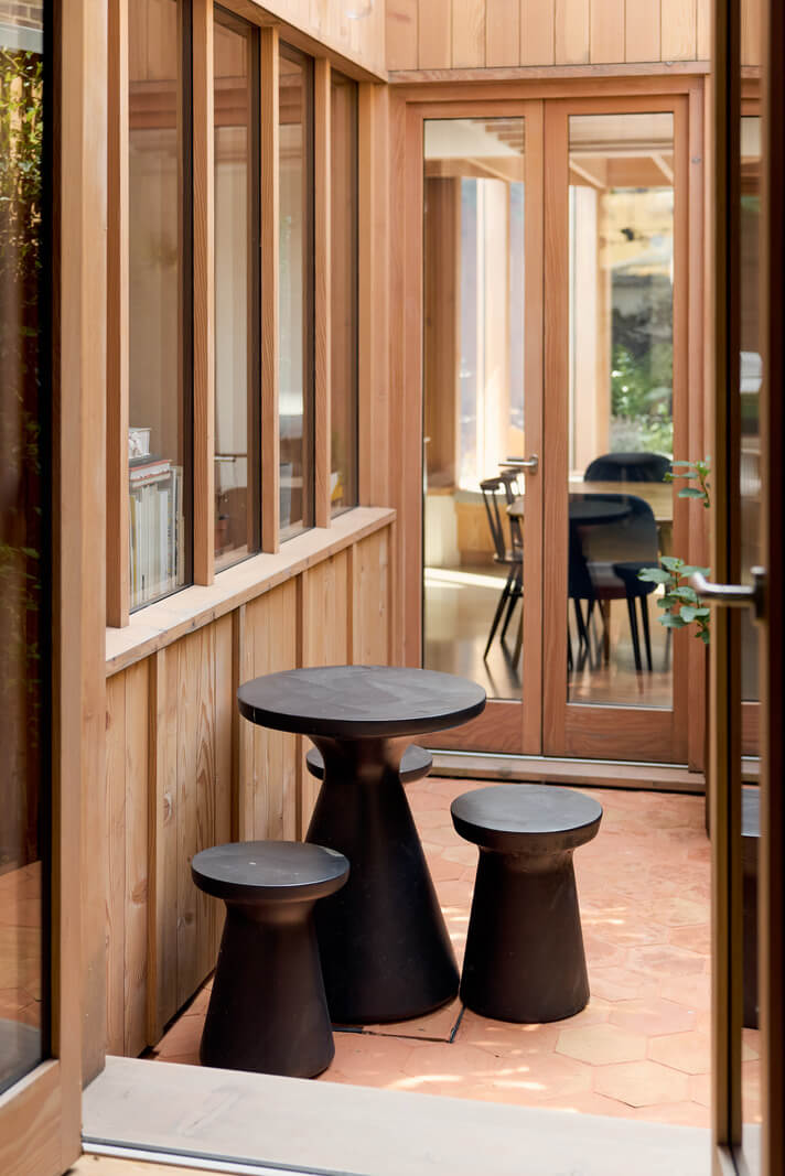 Douglas Fir and Natural Materials in a London Home 6 small round table