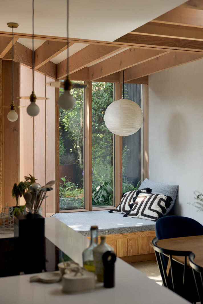 Douglas Fir and Natural Materials in a London Home 7 window seat