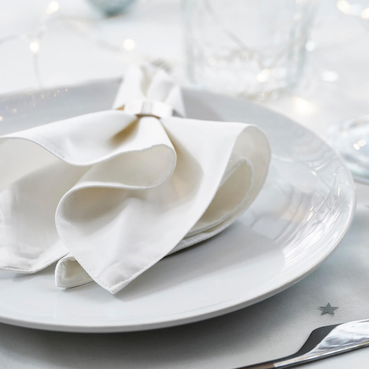 Ring in the New Year with the Festive IKEA FRÖJDA Collection 4 IKEA FRÖJDA Collection napkin
