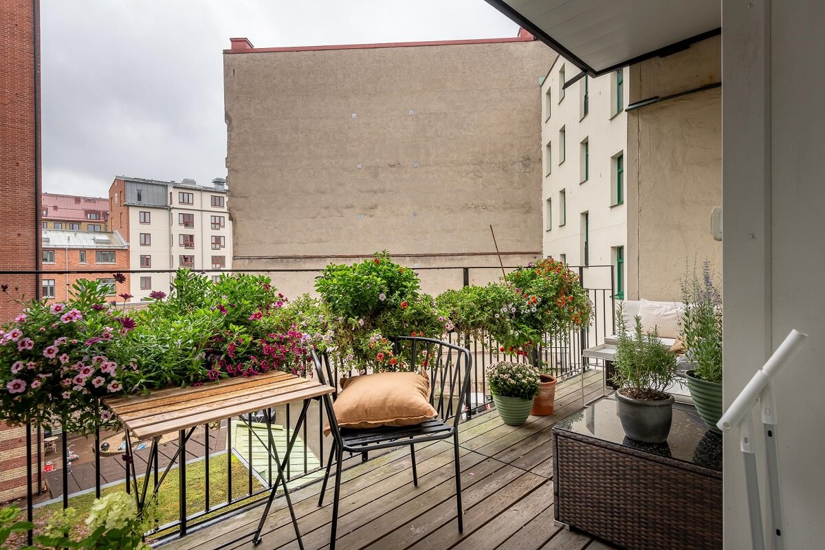 A Spacious Renovated Apartment with a Light Pink Living Room 20 balcony