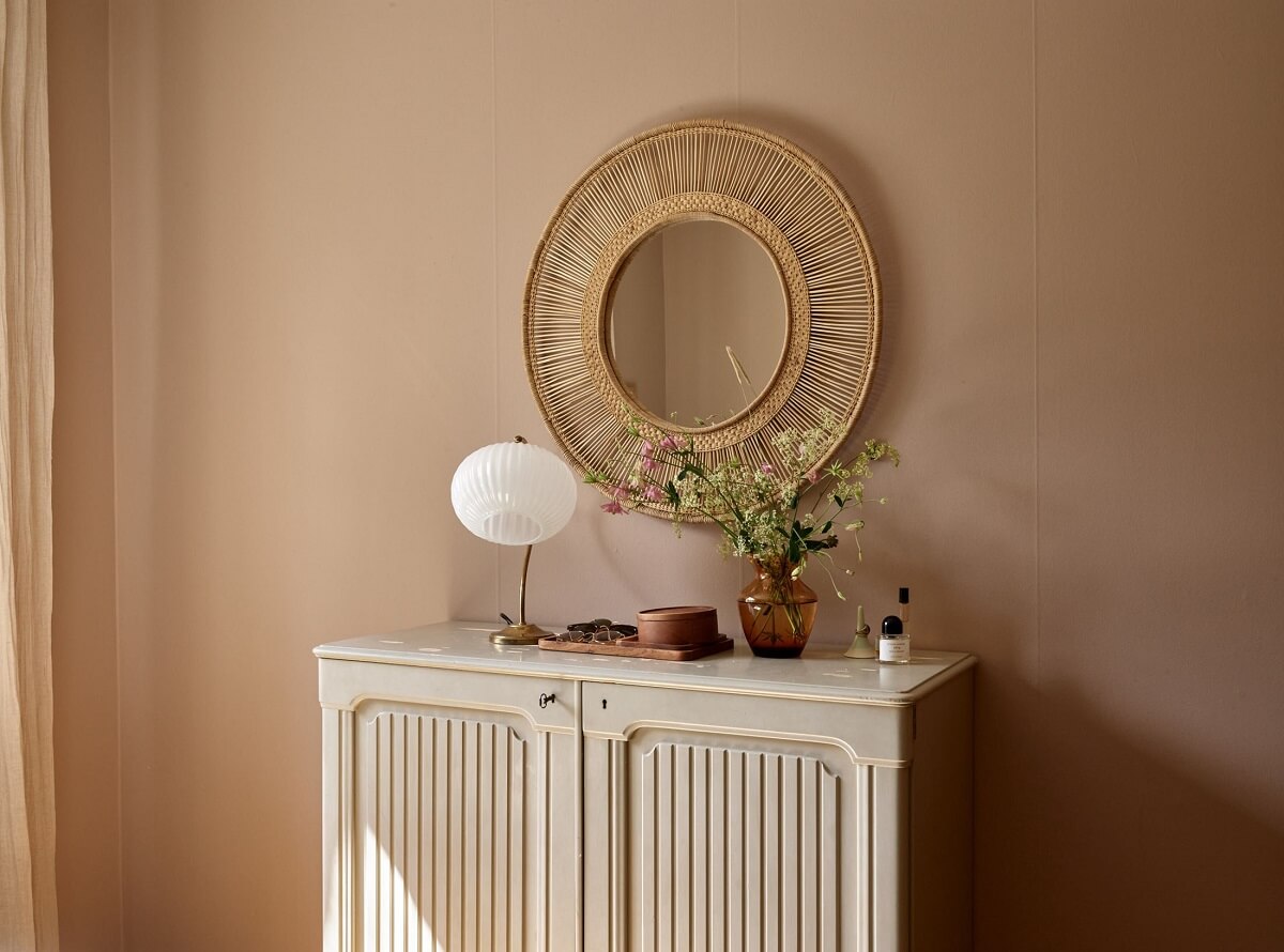A Charming and Cozy Midcentury Family Apartment in Sweden 21 bedroom detail
