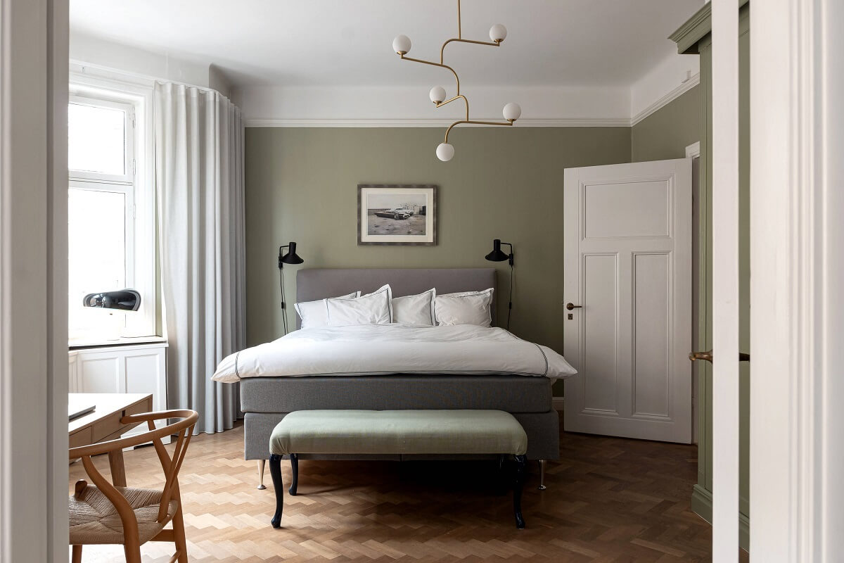 A Classic Apartment with a Blue Living Room 12 classic bedroom with gray green walls and bay window nordroom