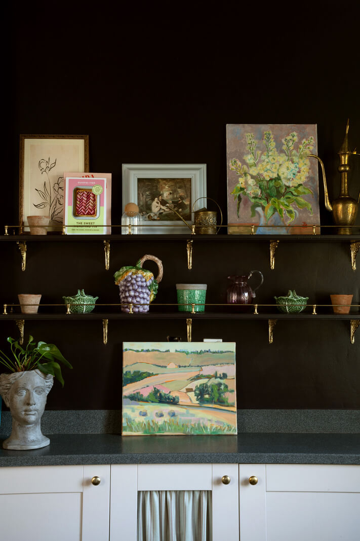 A Beautiful Edwardian House with Period Features 12 kitchen display shelf paen black wall nordroom