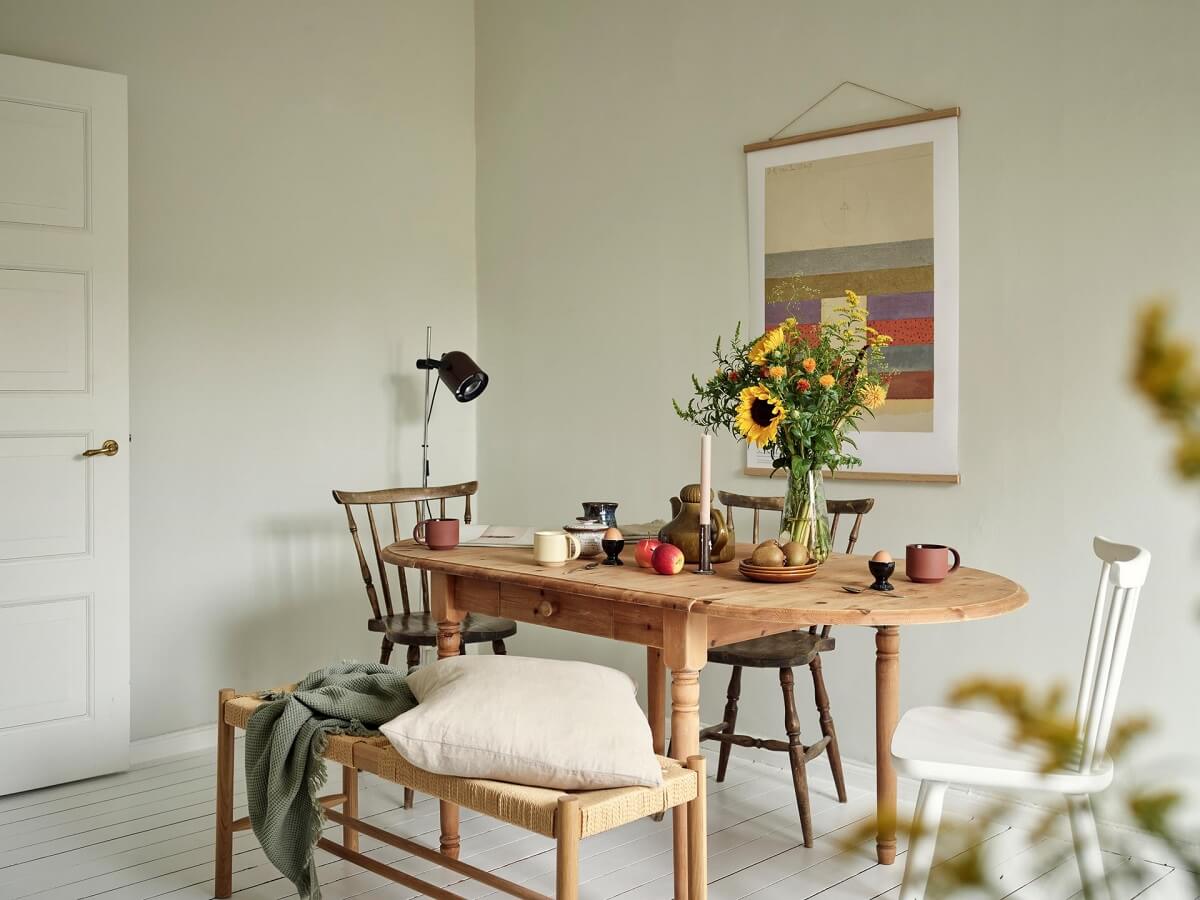 A Small Apartment with a Bright Open-Plan Kitchen & Bedroom 16 living room table with bench