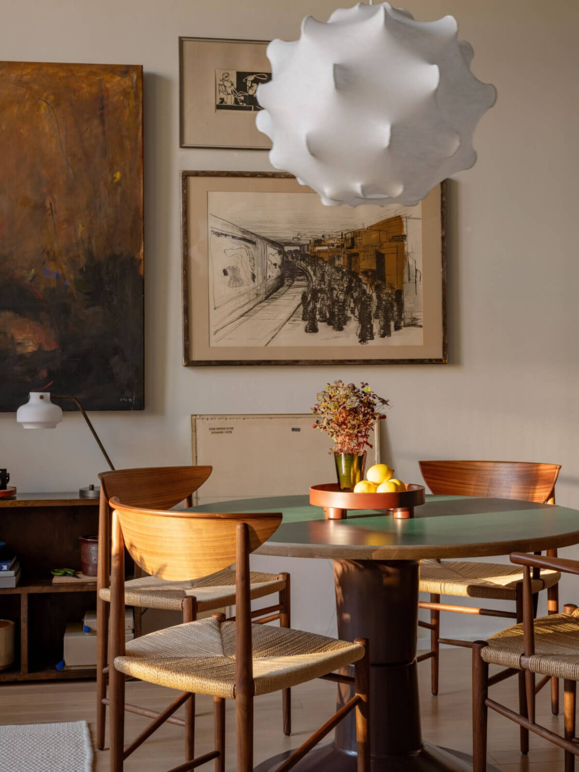 A Monochrome Loft with High Ceilings and Art 21 round table detail
