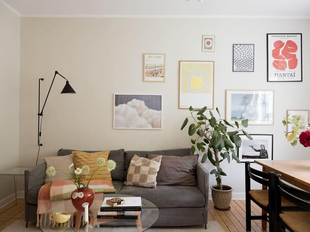 A Beautiful Renovated Maisonette Home with a Calm Color Palette 2 scandinavian living room