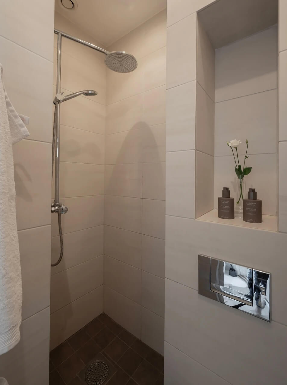 A Small Bright Scandinavian Studio Apartment 12 small light gray bathroom nordroom