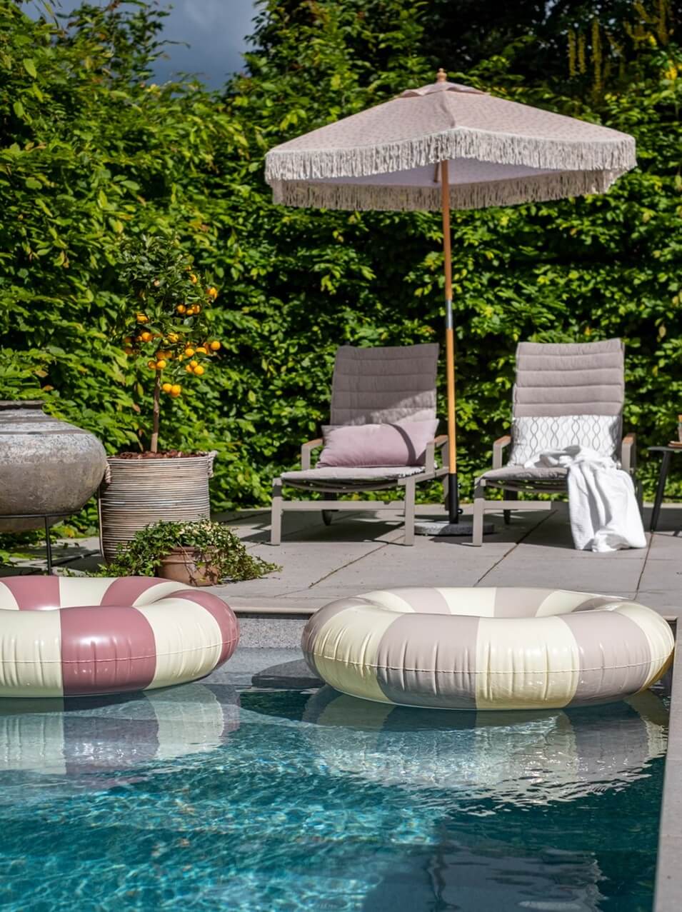 A White Swedish Villa with a Veranda and a Swimming Pool 28 swimming pool detail