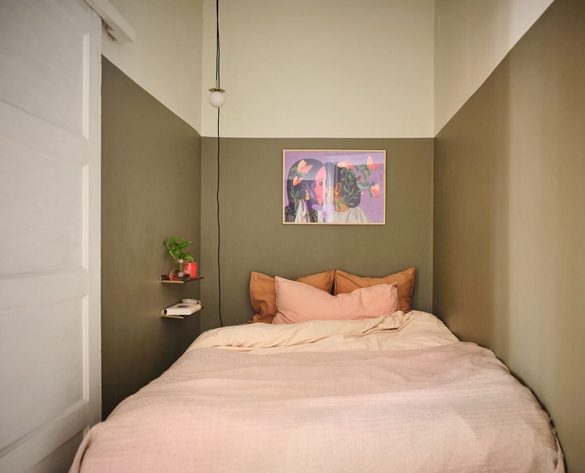 A Small Apartment with Calm Brown, Green, and Yellow Walls 12 tiny bedroom with half painted wall nordroom