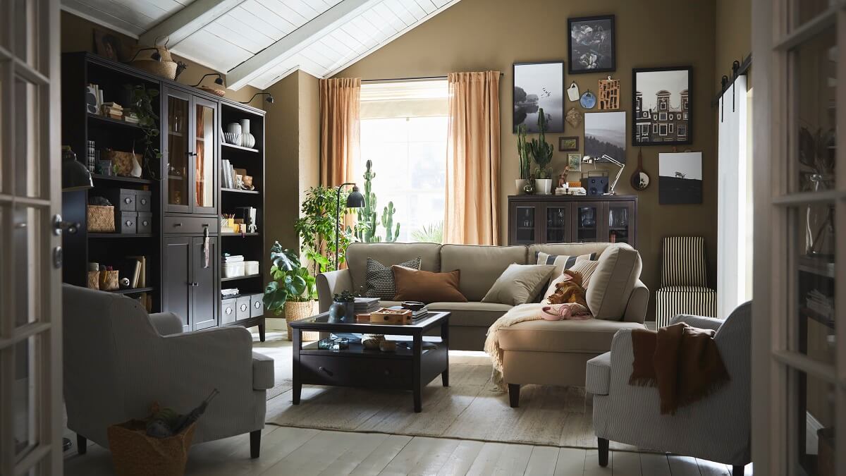 Discover IKEA's October Collection Inspired by Swedish Crafts 29 IKEA_EKHOLMA_soffa horn