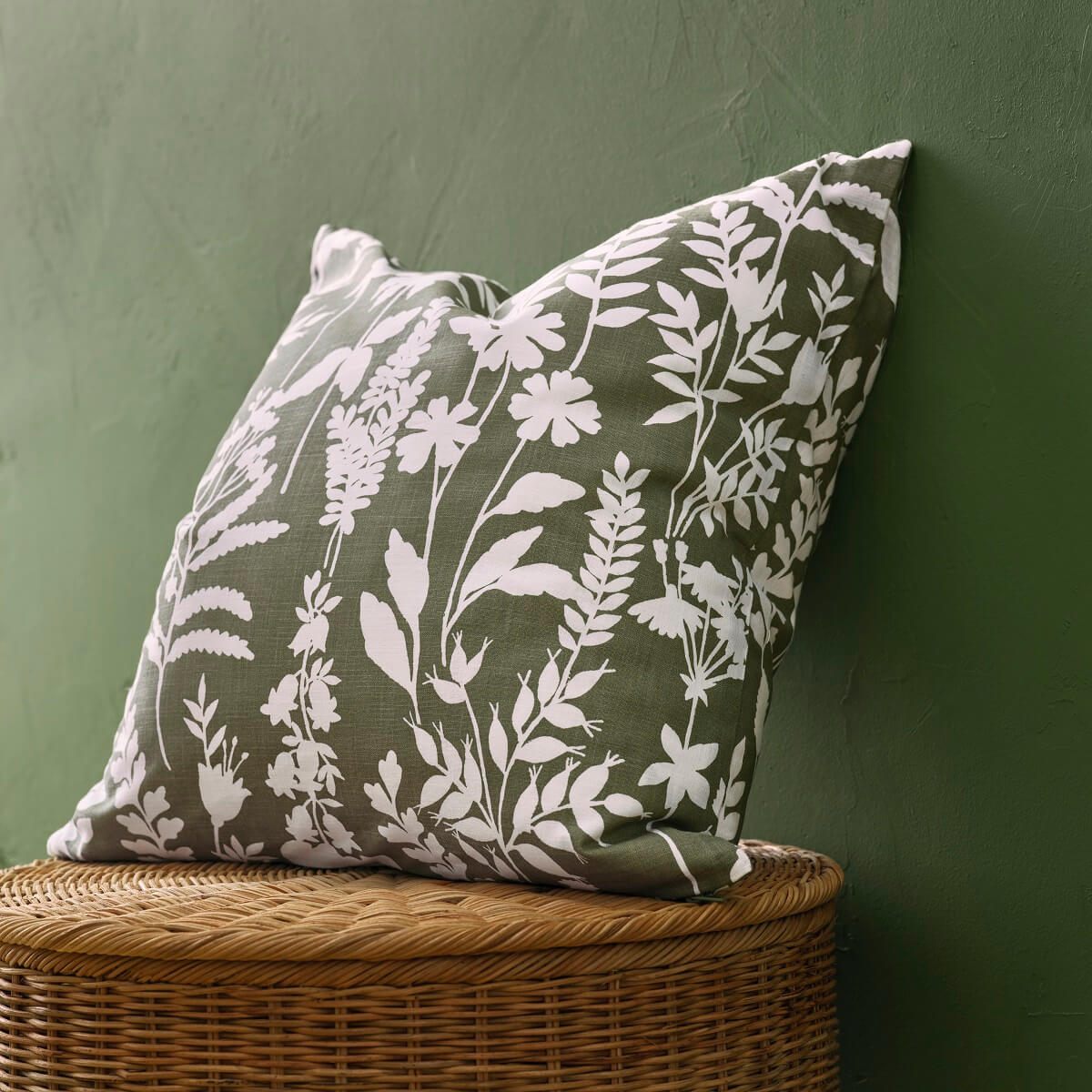 Discover IKEA's October Collection Inspired by Swedish Crafts 13 IKEA_ROTVECKLARE cushion cover