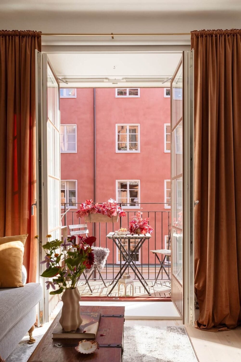 A Stockholm Studio Apartment with Warm Earthy Textiles 5 balcony studio apartment