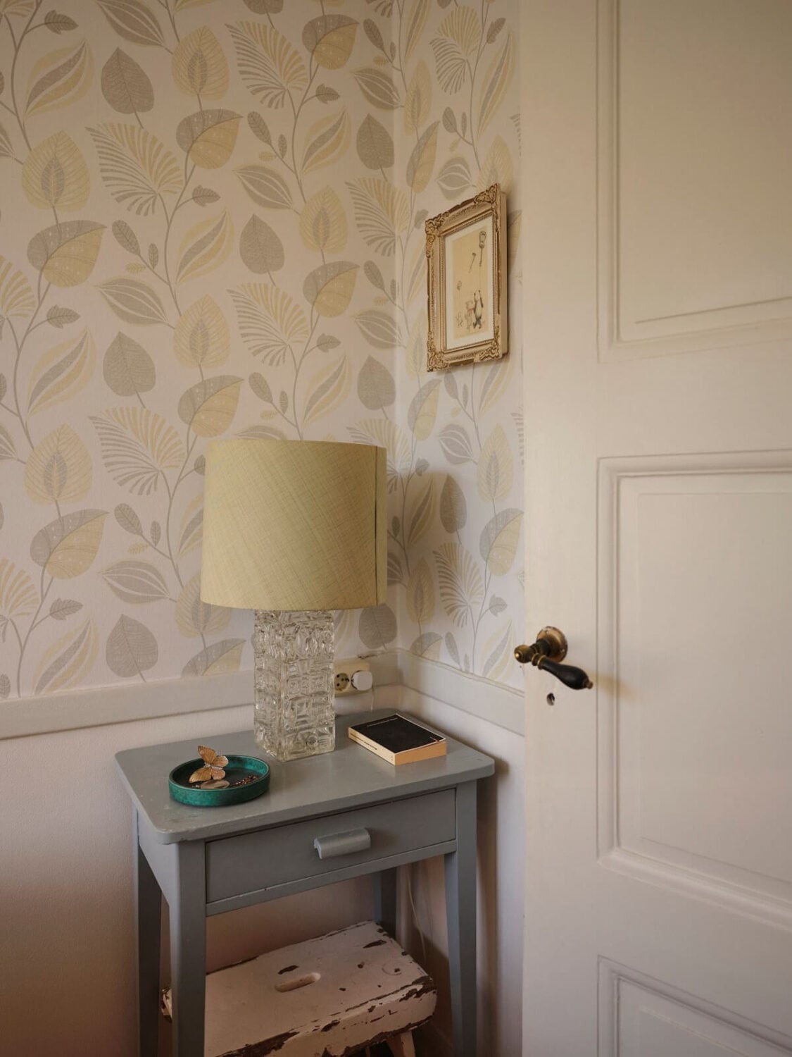 A Charming Small Two-Bedroom Apartment in Stockholm 18 bedroom corner
