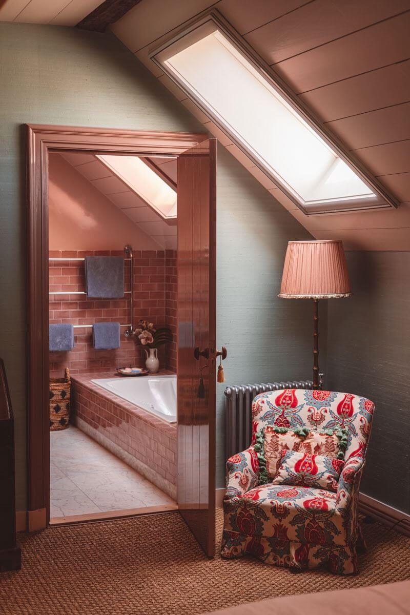 An Eclectic Colorful House in an Old Dutch Farmhouse 24 bedroom en suite pink bathroom