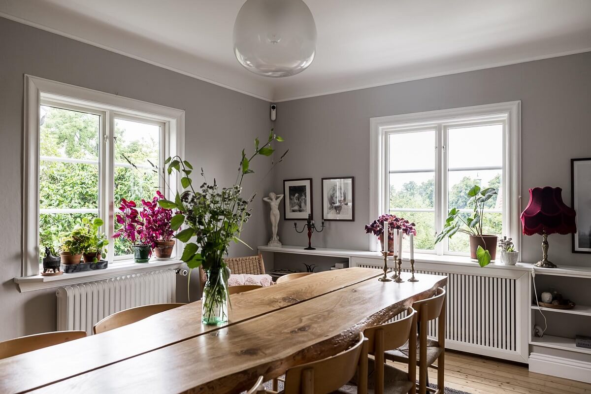 A Lovely Early 20th Century House with Wallpapers 4 dining room with gray walls
