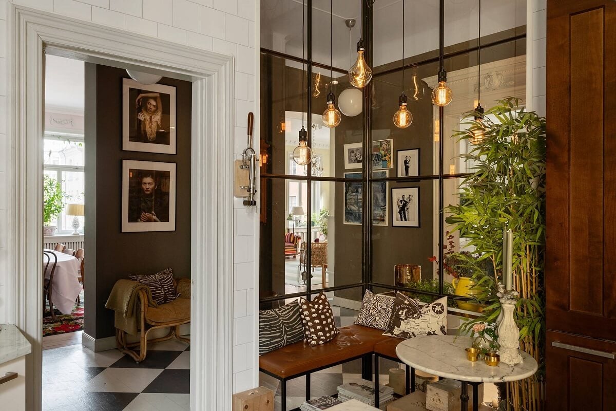 Bright, Spacious Rooms in a Classic Stockholm Apartment 11 kitchen breakfast nook with glass walls nordroom