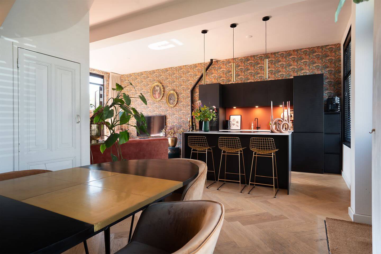 Rich Colors in a Charming Late 19th-Century Home in The Netherlands 13 open plan living space dutch home Rich Colors in a Charming Late 19th-Century Home in The Netherlands