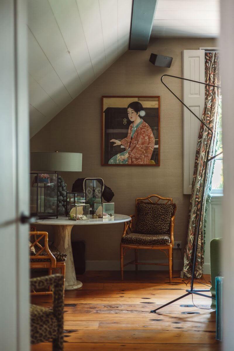 An Eclectic Colorful House in an Old Dutch Farmhouse 5 round table