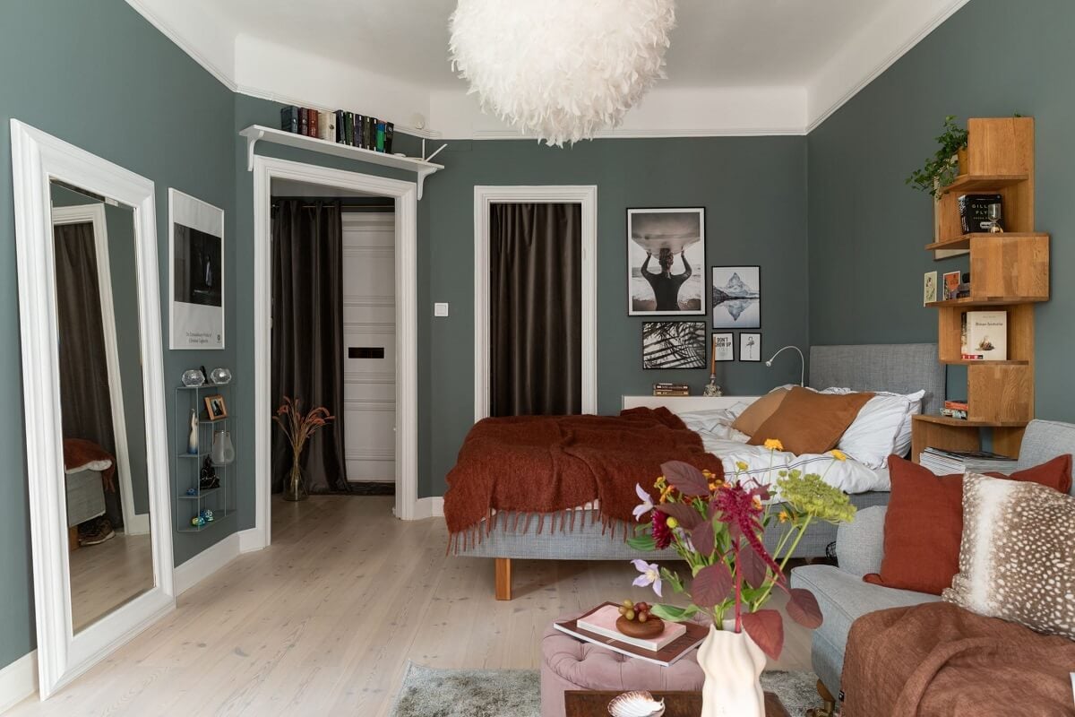 A Stockholm Studio Apartment with Warm Earthy Textiles 10 scandi studio apartment