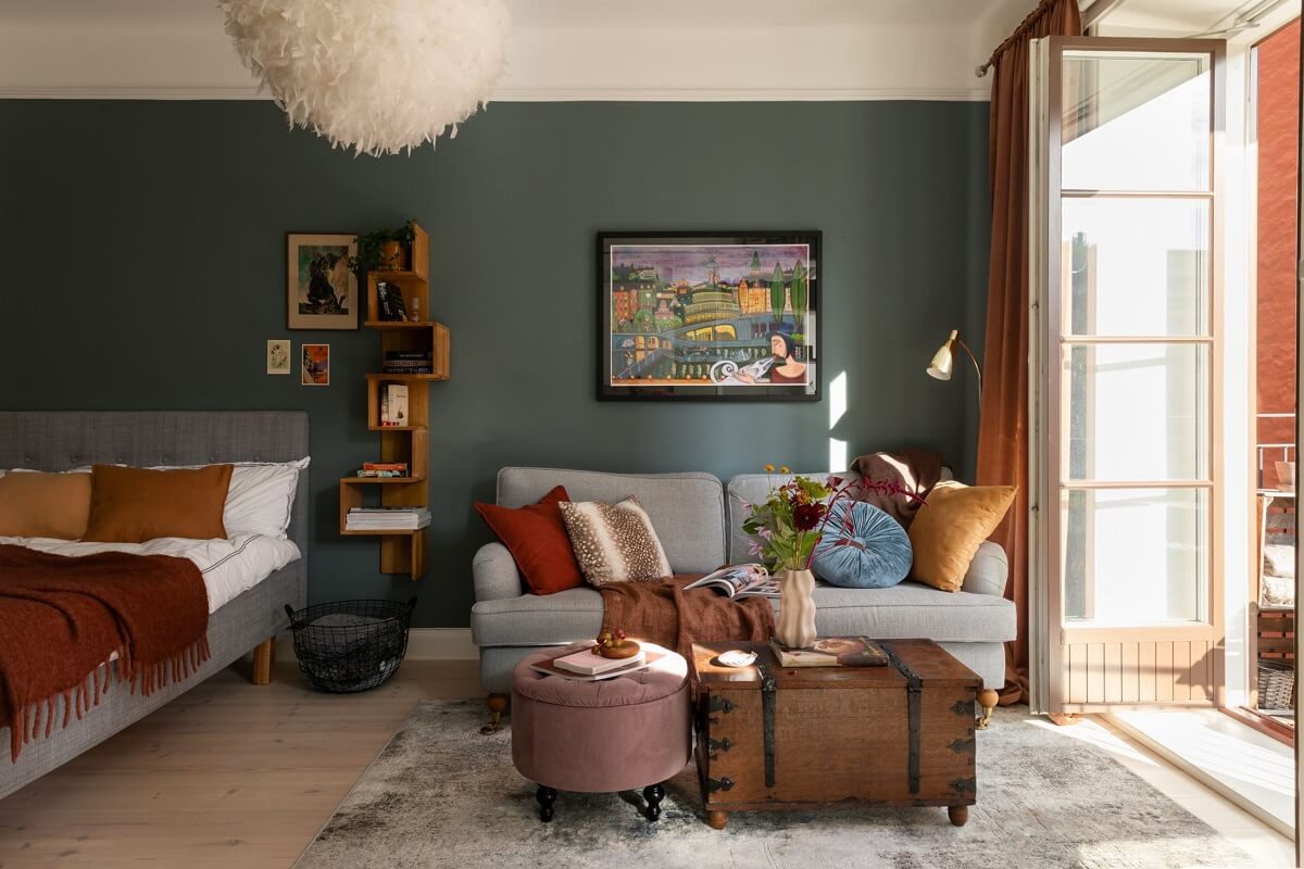 A Stockholm Studio Apartment with Warm Earthy Textiles 3 studio apartment earthy accents