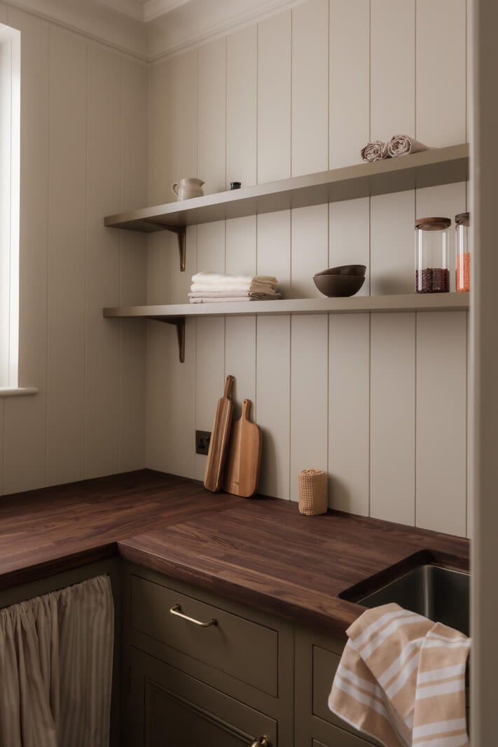 A Calm Color Palette and Warm Materials in a London Home 18 utility room