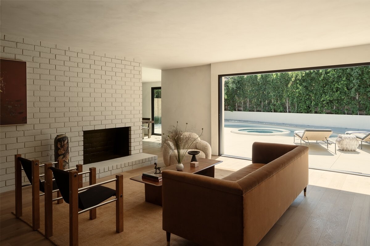 Nature-Inspired Elements and Contemporary Design in a Midcentury Home 1 16632 Park Lane Circle - Evan Ramzi - MLS-19