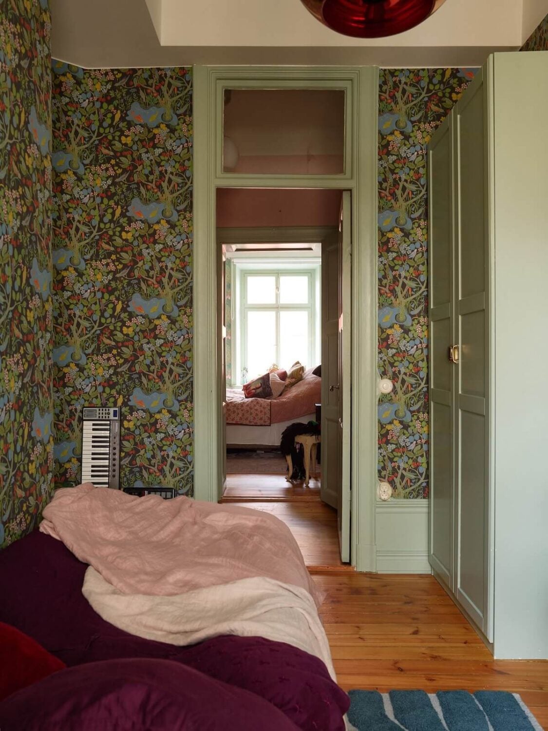Pink and Green Rooms and Charming Wallpapers in a Family Apartment 34 Svenskt Tenn's Paradise wallpaper
