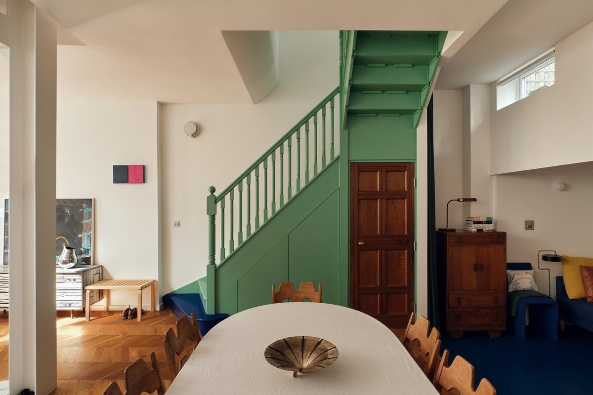 Bold Colors and High Ceilings in a London Duplex Apartment 10 a0O6700000pBvWVEA0 N9 webres Bold Colors and High Ceilings in a London Duplex Apartment