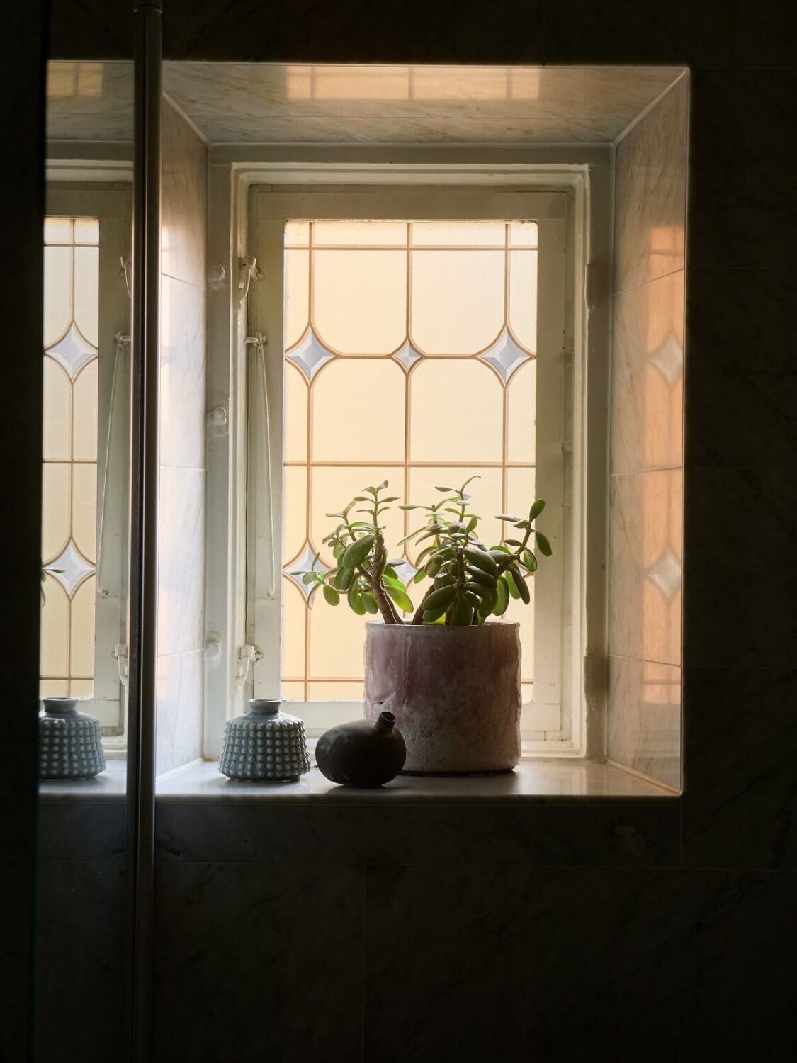 Beautiful Historic Details in a Large and Inviting Family Apartment 27 bathroom window