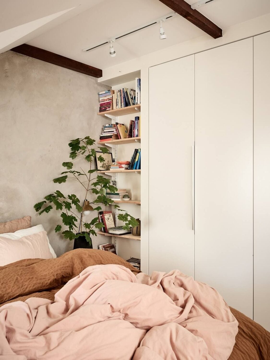 Best of 2025: Bedrooms 52 bedroom built in wardrobes and bookshelves