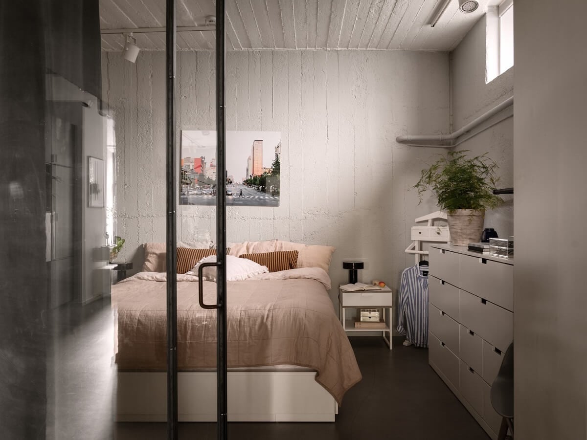 A Modern Industrial Basement Apartment in Sweden 15 bedroom glass sliding door
