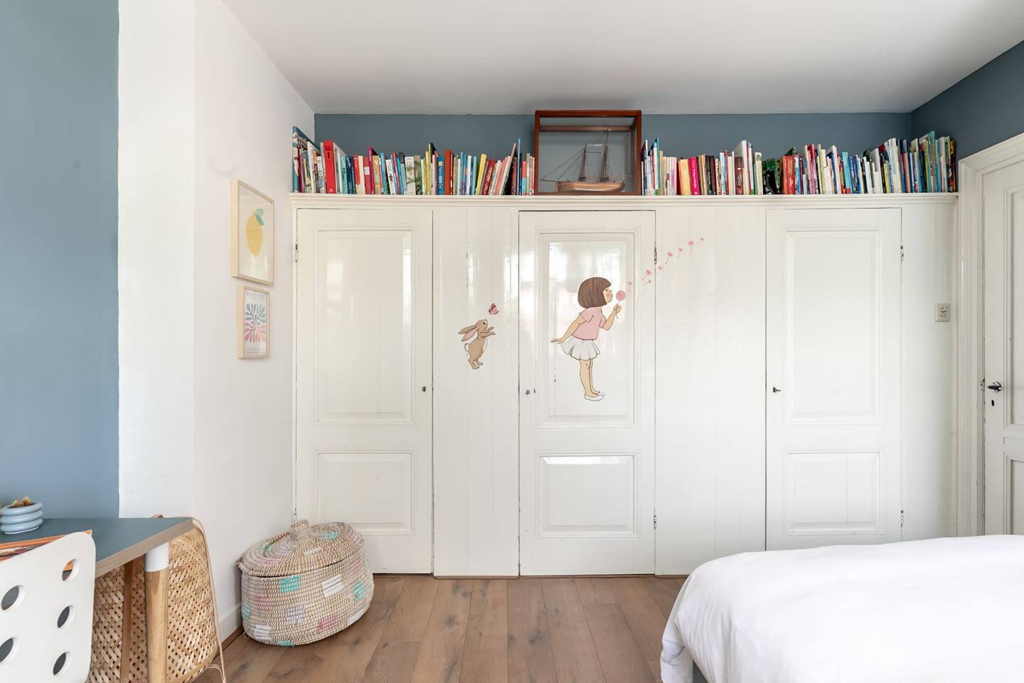 A Beautiful Monumental Villa with Green Color Accents 24 bedroom wardrobes with bookshelf