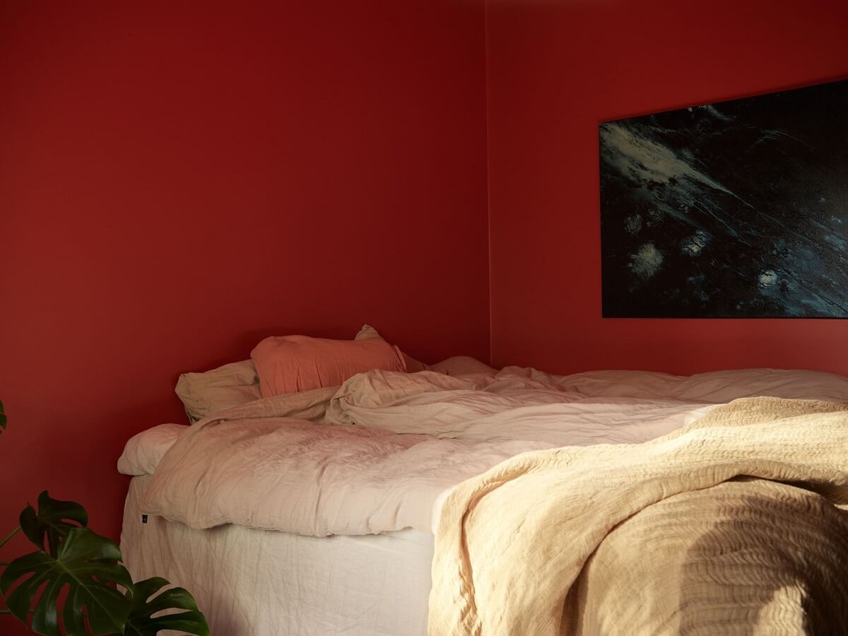 Preserved Midcentury Details and a Red Bedroom in a Stockholm Apartment 16 bold red bedroom