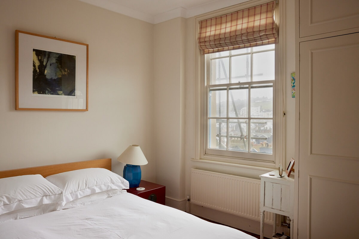 Muted Tones and an Orangery in a Victorian Coastal House 15 calm bedroom