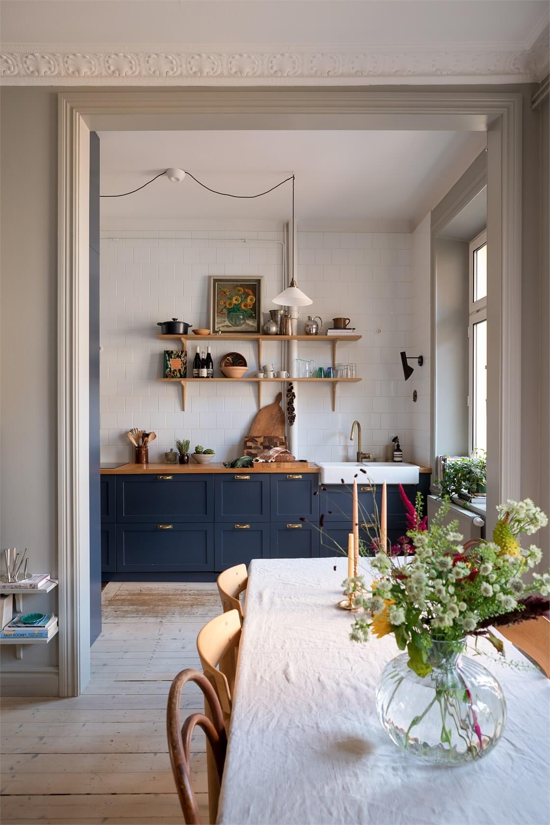 open floor plan living room kitchen