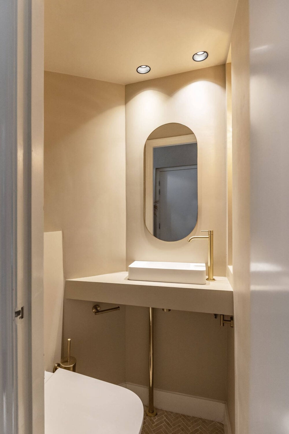 Hotel-Style Interiors in an Amsterdam Canal House 14 powder room