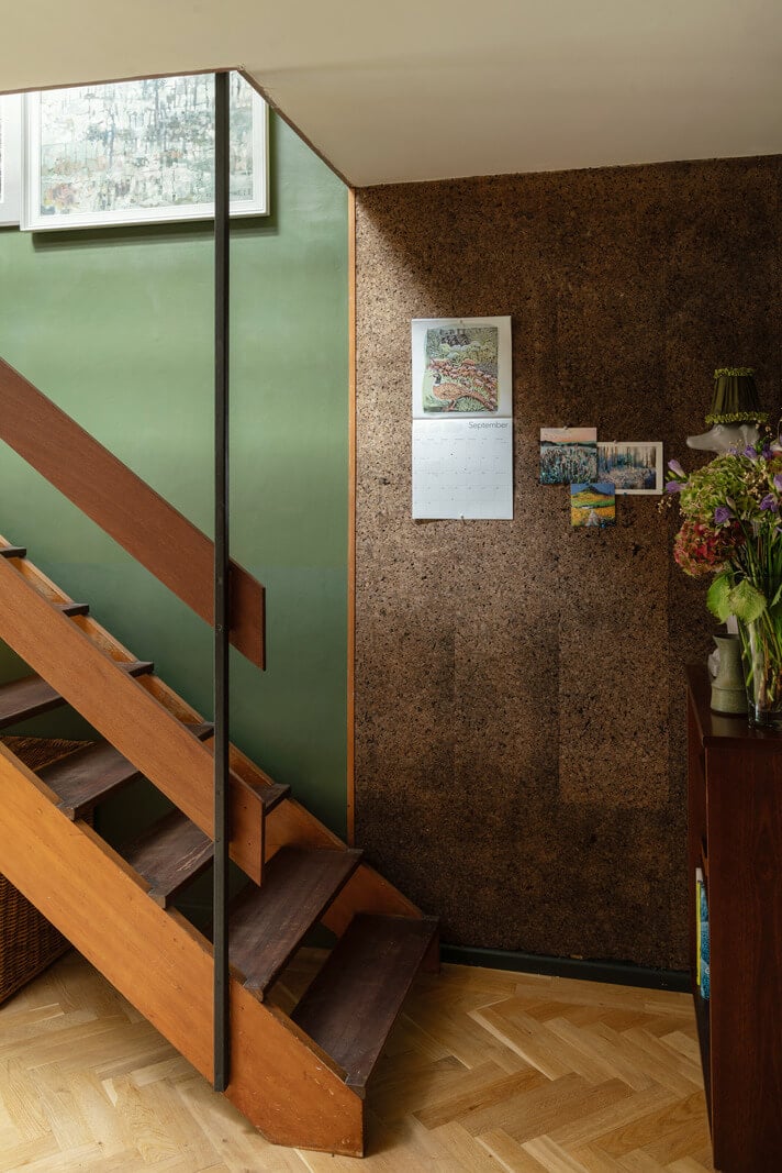A Beautiful Mid-Century House in London 10 staircase