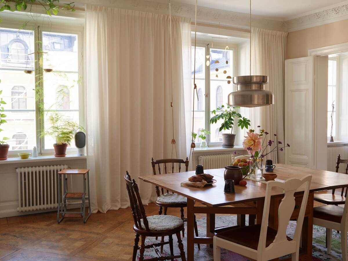 Beautiful Historic Details in a Large and Inviting Family Apartment 14 wooden dining table