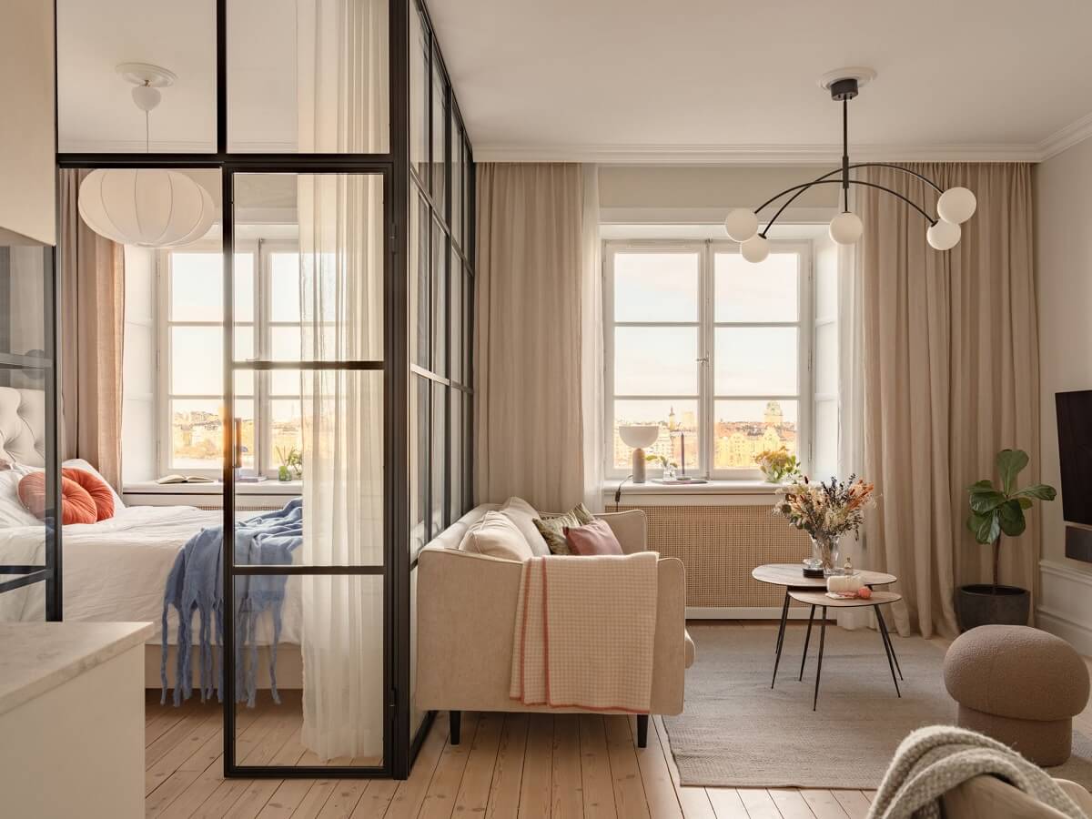 MED067307D3DB804B8BB022C4C7CD222A9F 20241106105115 w2200 q80 A Small and Serene Apartment with an Industrial Glass Bedroom