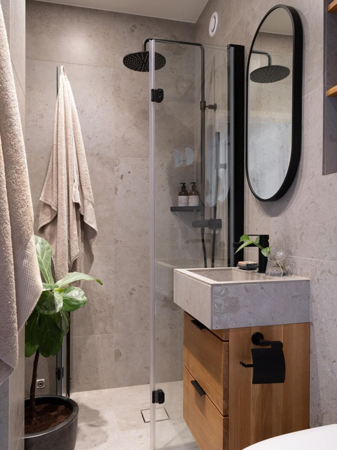 A Small and Serene Apartment with an Industrial Glass Bedroom 15 MEDC324186182054E099AC9239AE21421F7 20241108090848 w2200 q80 A Small and Serene Apartment with an Industrial Glass Bedroom